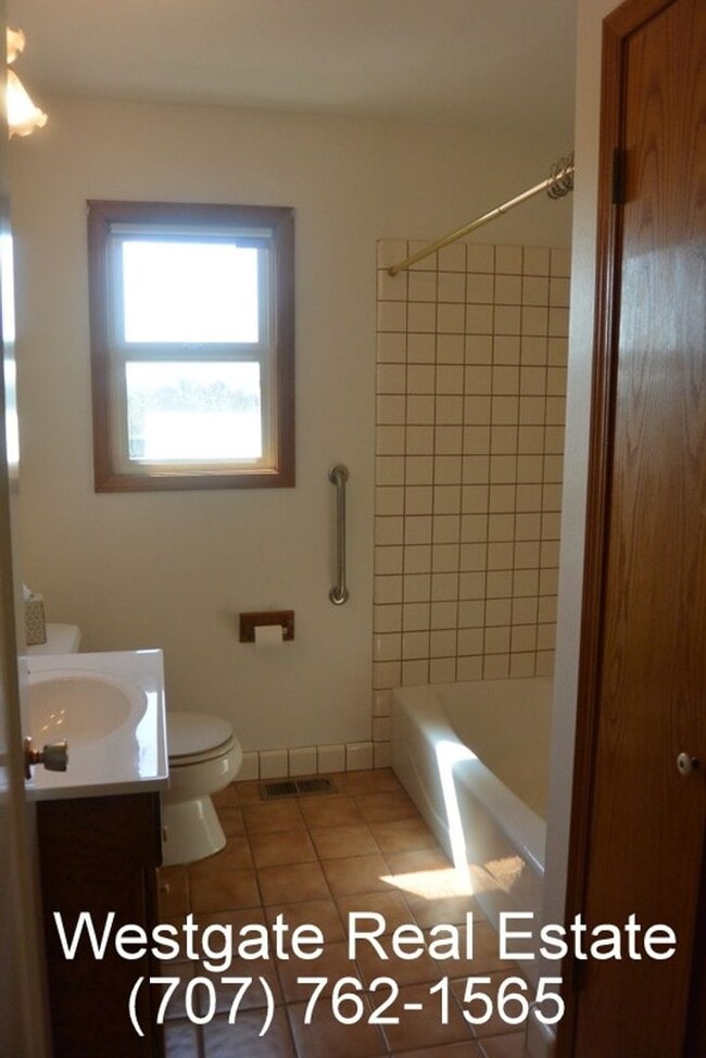 Photo - 3 Bed/2 Bath Single Level Country Home wit...