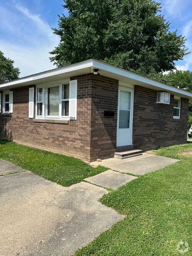 Building Photo - 926 N Walnut St Unit B Rental