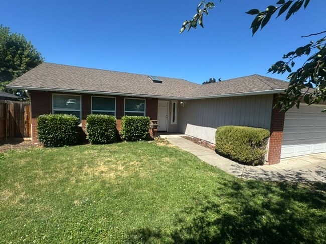 Photo - 3051 Bron Cir
