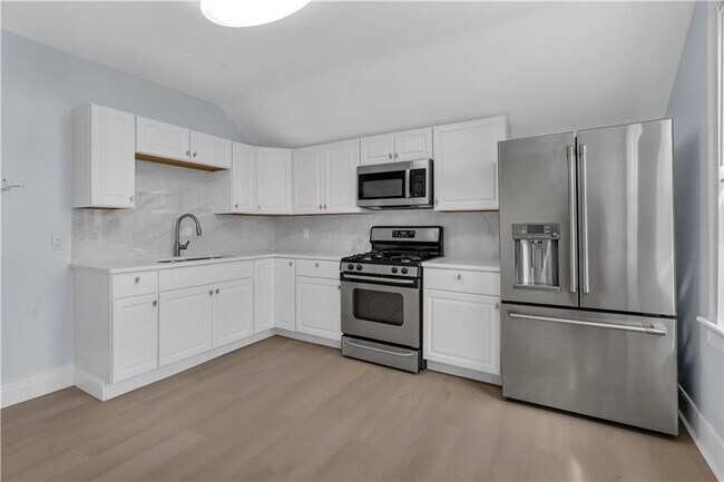Photo - 131 Wendell St Unit 3