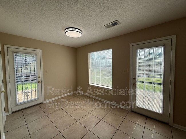Photo - 4315 Bishop Hills Dr