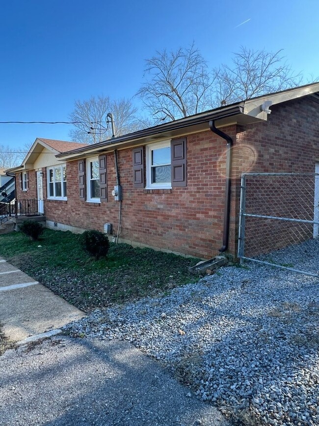 Photo - 117 Curtiswood Dr