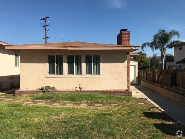 Building Photo - La Mar (25068-70-72) (3-Plex) (DD) Unit 25072 Rental