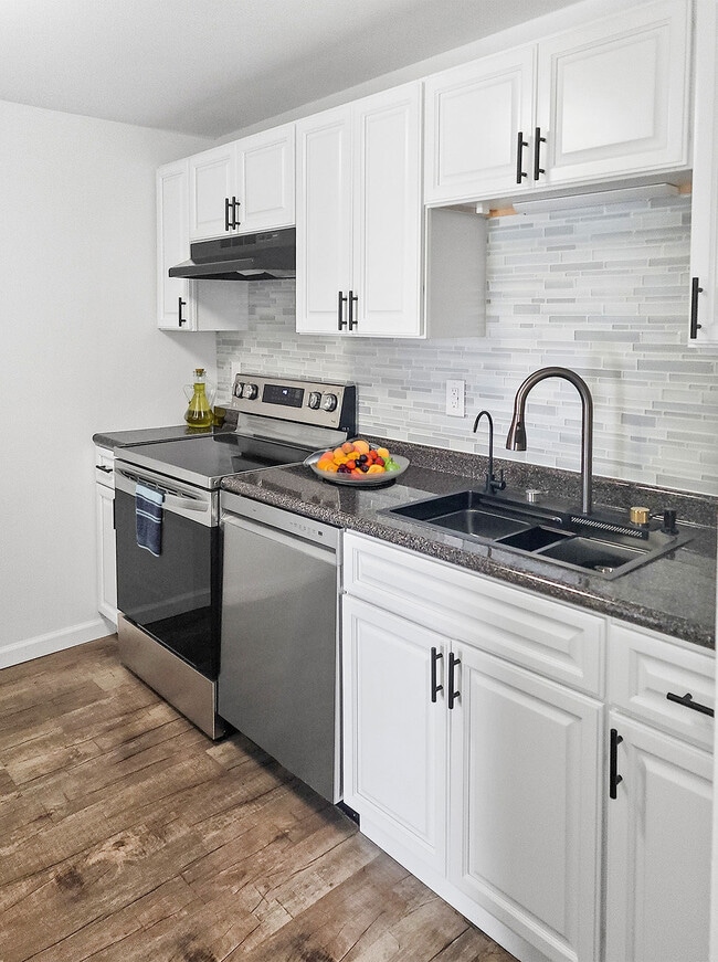 Charter Oaks Apartments
