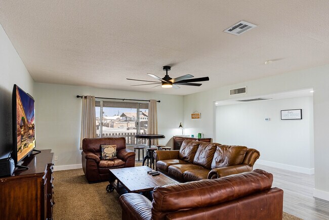 Photo - 2312 Warbler Ln