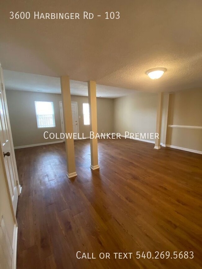 Photo - 3600 Harbinger Rd