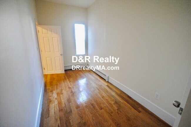 Photo - 154 Bennington St Unit 3