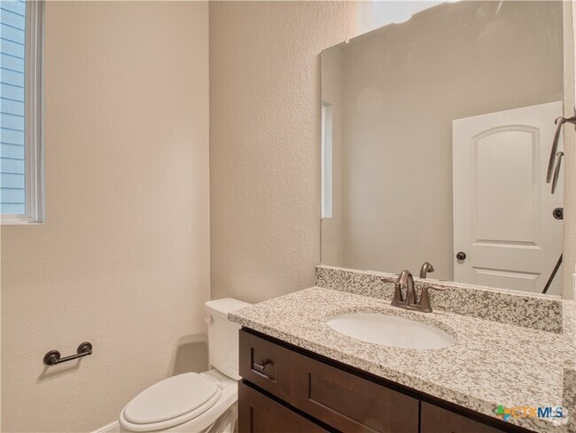 Building Photo - 2202 Virginia Blvd Rental