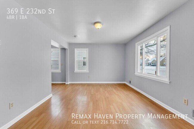 Photo - 369 E 232nd St