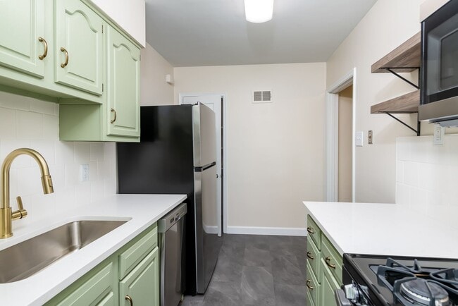 Building Photo - Sanford Unit 1008 Rental