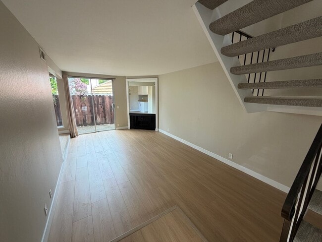 Photo - 2 BED 1.5 BATH CONDO IN WALNUT CREEK
