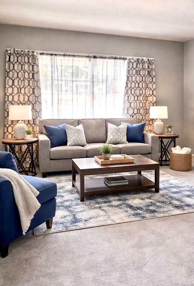 Photo - 758 Amber Dr