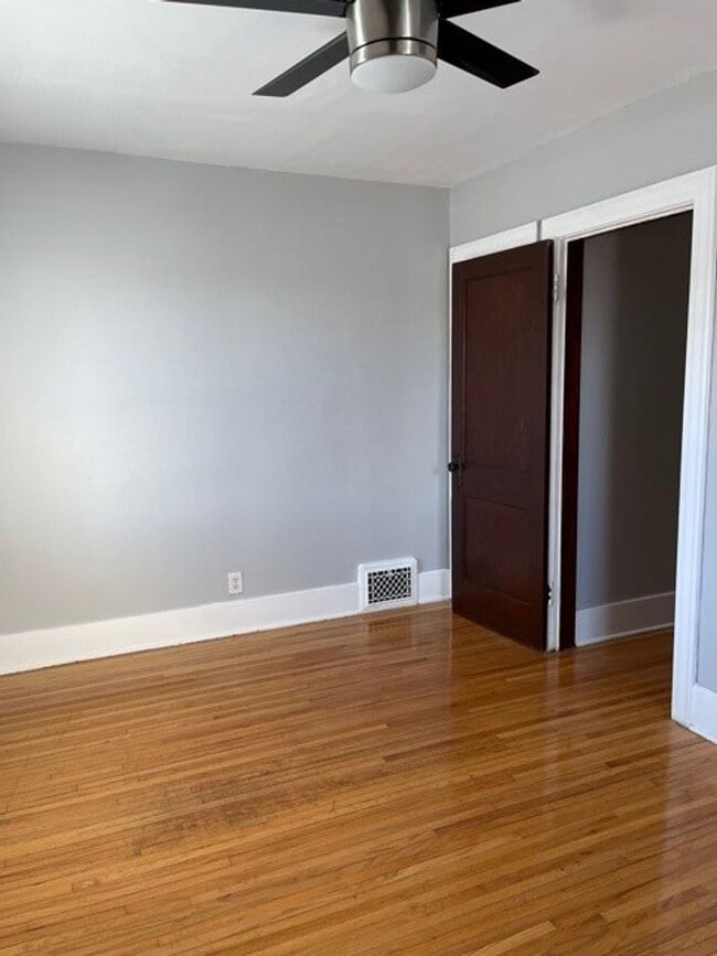 Photo - 2919 Jones St