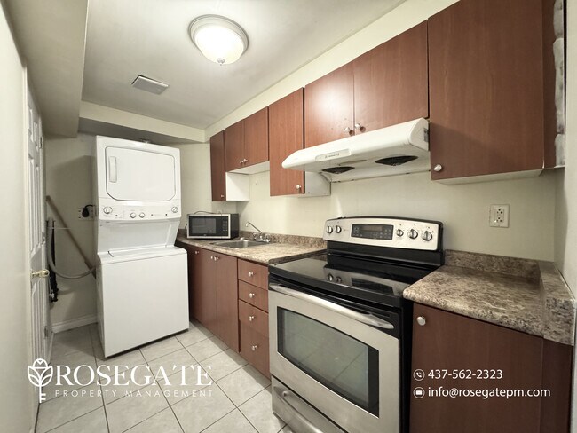 Photo - Pet-Friendly 2-Bedroom Basement Apartment with Flat-Fee Utilities & Internet – Mississauga Unit 2