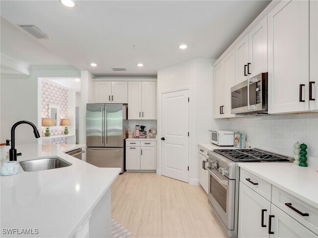 Building Photo - 16356 Viansa Wy Unit 101