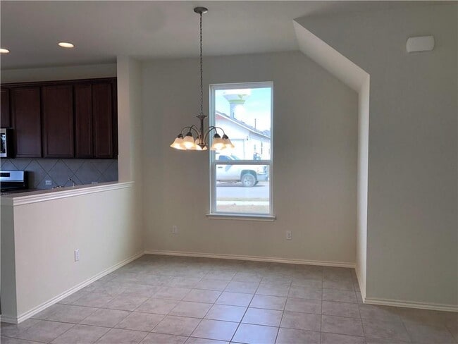 Photo - 108 Yellowbark St