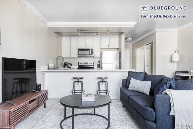 Photo - 1200 W Riverside Dr Unidad FL3-ID659