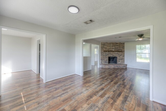 Photo - 1202 Dunbar Ave