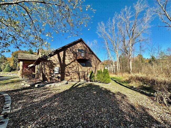 95 Barbara Ln