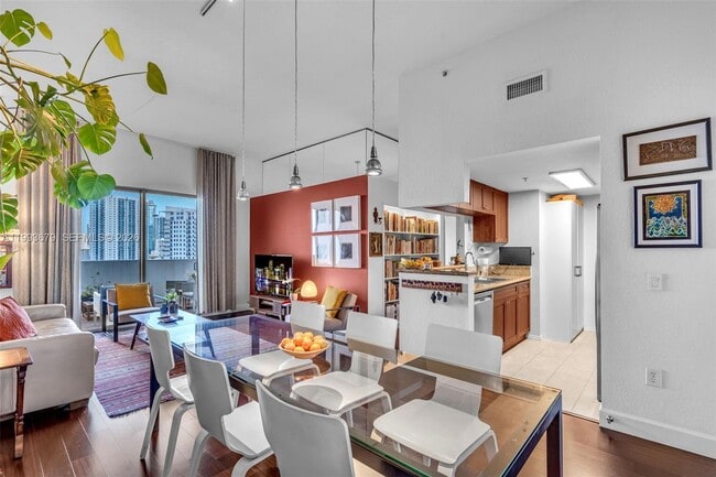 Photo - 36 NW 6th Ave Unit TS-8