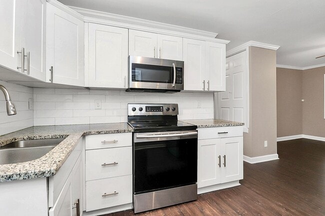 Photo - Two Bedroom Duplex Great Features and Comf...