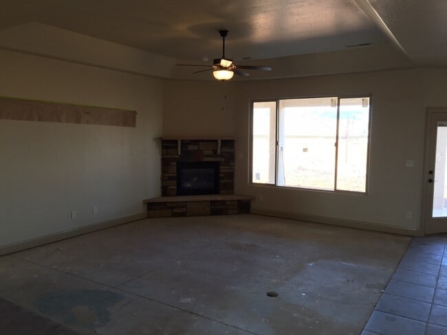 Photo - 2688 W 310 N