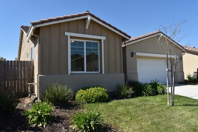 Photo - 4457 Jennifer Wy