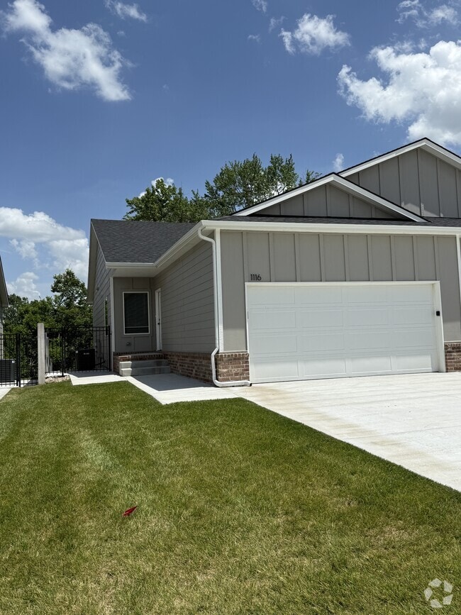 Building Photo - 1116 N Joye St Rental