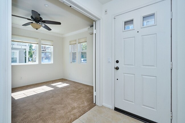 Photo - 1800 Oak St