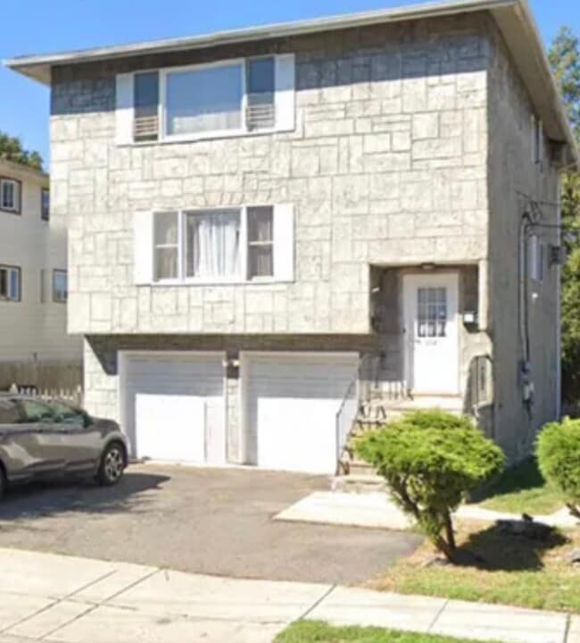 Building Photo - 354 Highland Ave Rental