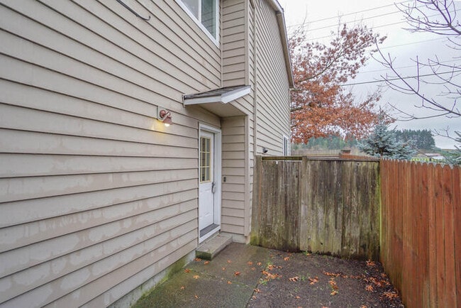 Photo - THREE BEDROOM TOWNHOME IN HAZEL DELL