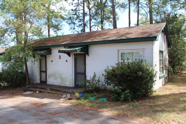 Building Photo - Cozy Cottage