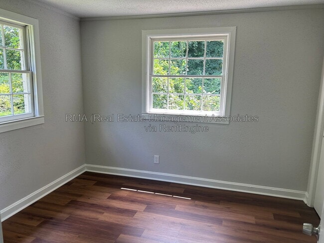 Photo - 1340 Drewery Ave Unidad A