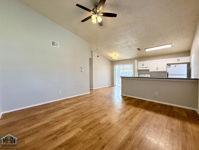 Photo - 5230 Gawain Dr