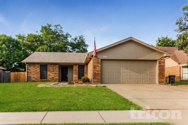 Building Photo - 2537 Rialto Way