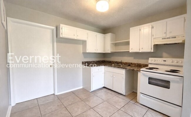 5114 Linbar Dr