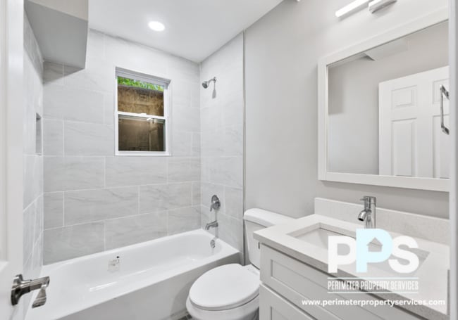 Photo - 138 Griffin St NW