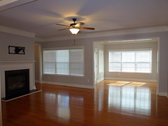 Photo - 3209 Buck Way