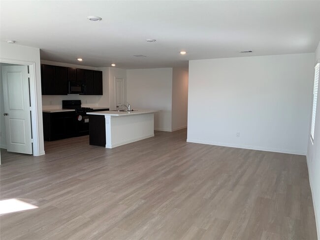 Photo - 18118 Rockvine Dr