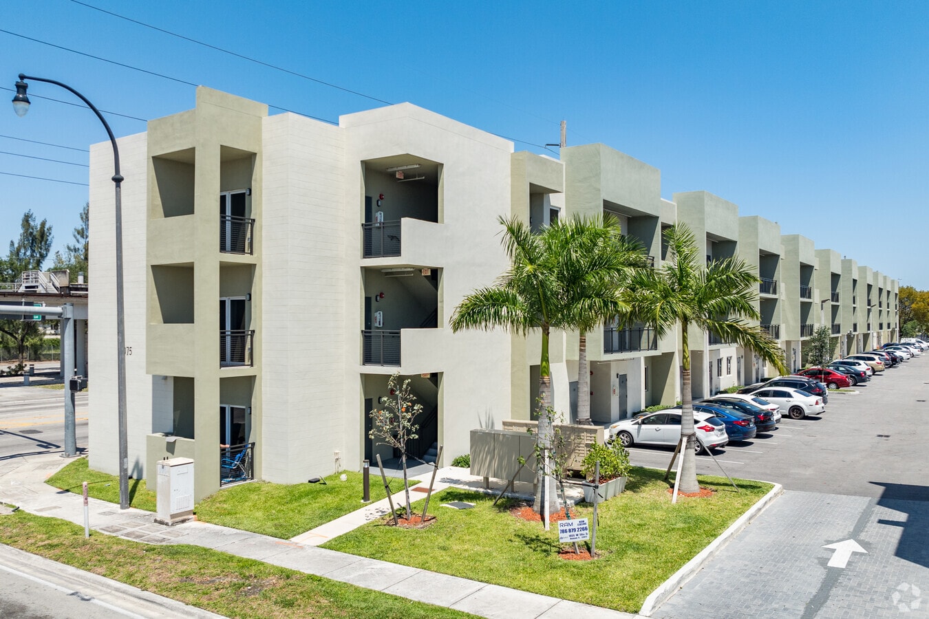 102 E 21st St - Ram Station 21 LLC