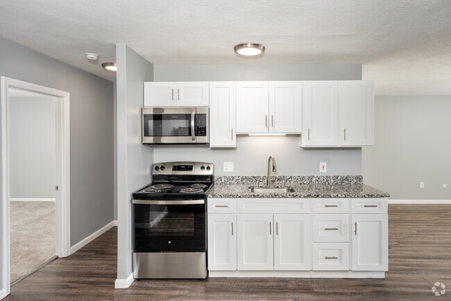 2BR, 1BA - 980SF - Kitchen