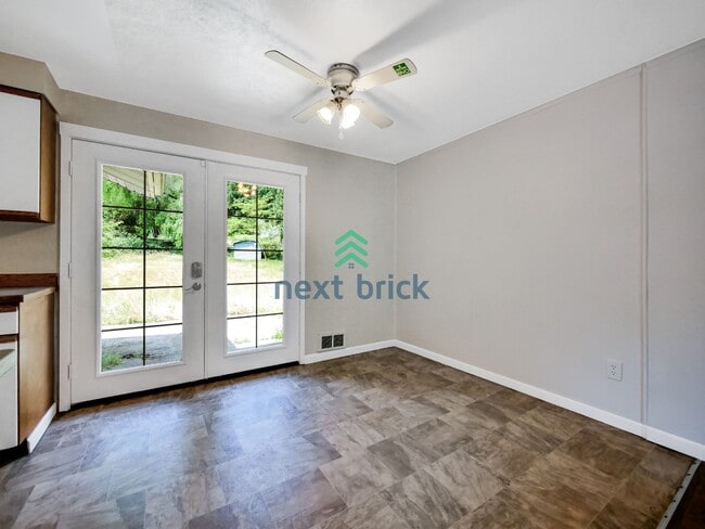 Photo - 3 BED & 2 BATH SINGLE FAMILY HOUSE FOR RENT