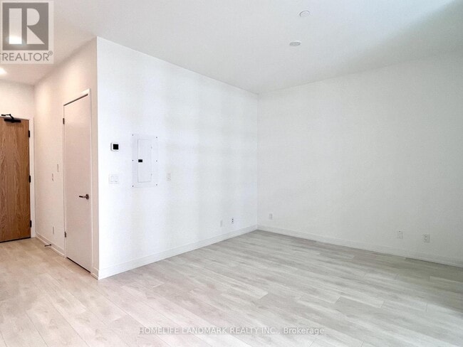 Photo - 8 Beverley Glen Blvd Unit 605