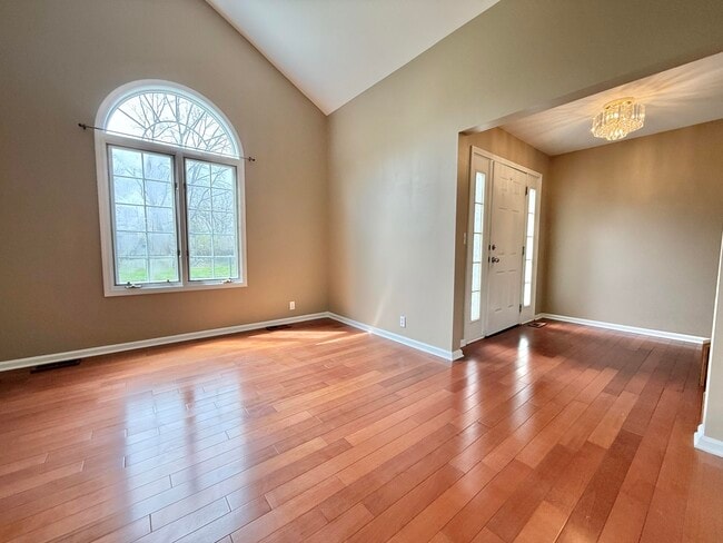 Photo - 2636 Shefman Terrace