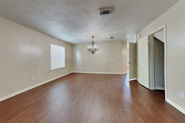 Photo - 9031 Ferndale View Dr