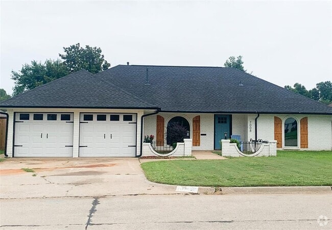 Building Photo - 7008 Comanche Ave Rental