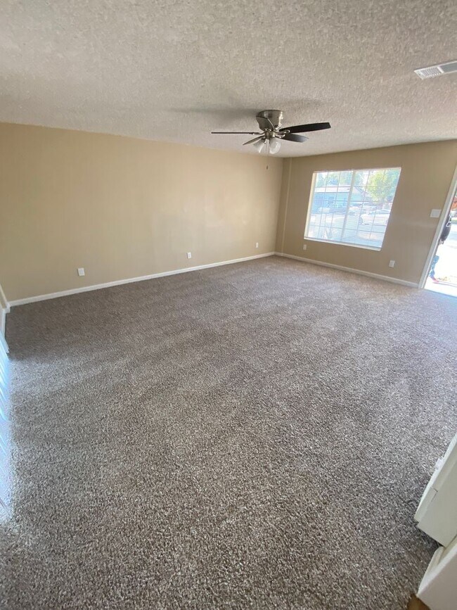 Photo - 1219 Water St