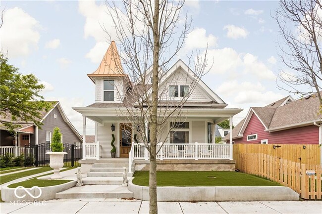 Photo - 929 Sanders St