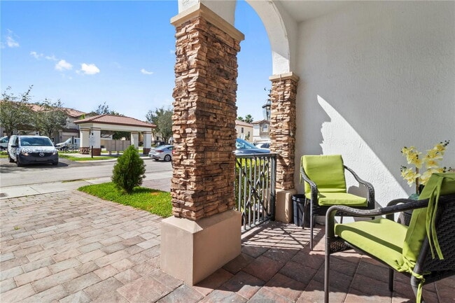 Photo - 9831 NW 102nd Pl