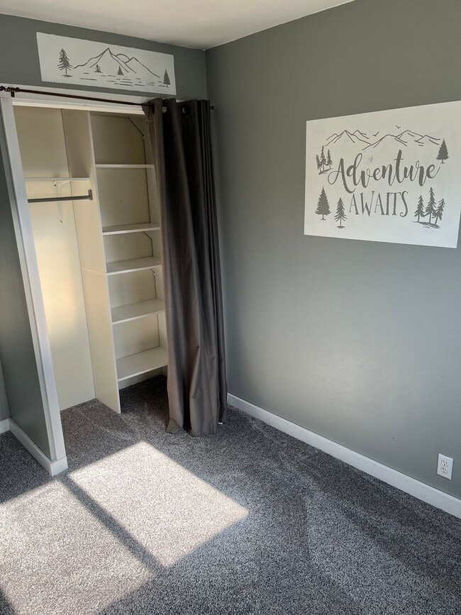 Photo - 3-bedroom 2 bath Corner Lot